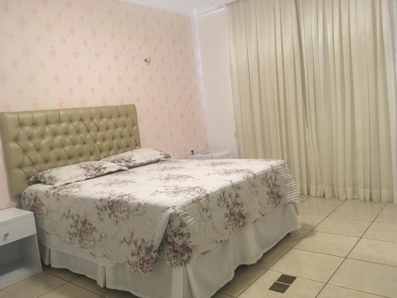 Casa Da Adriana Pensão 2*